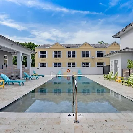 Biscayne Park Villas 15440